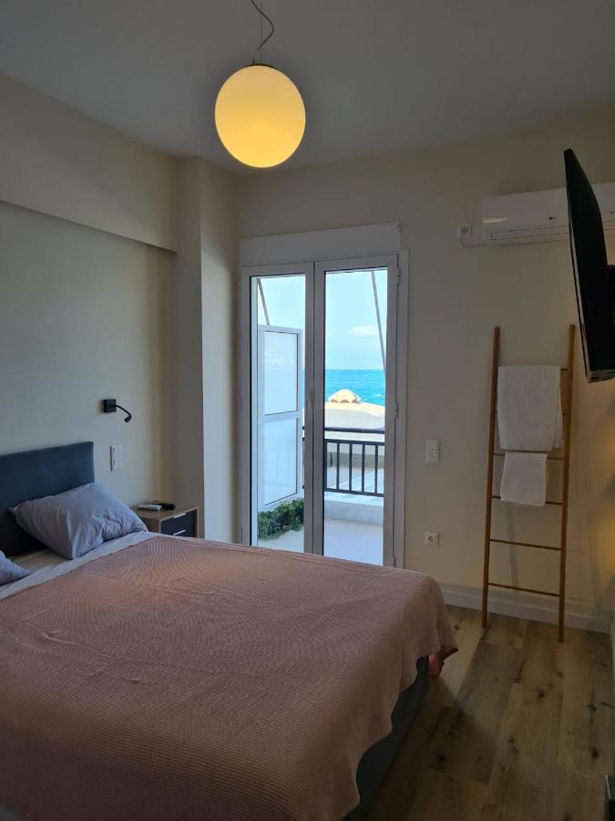 Grace Seaside Leilighet Loutraki  Eksteriør bilde