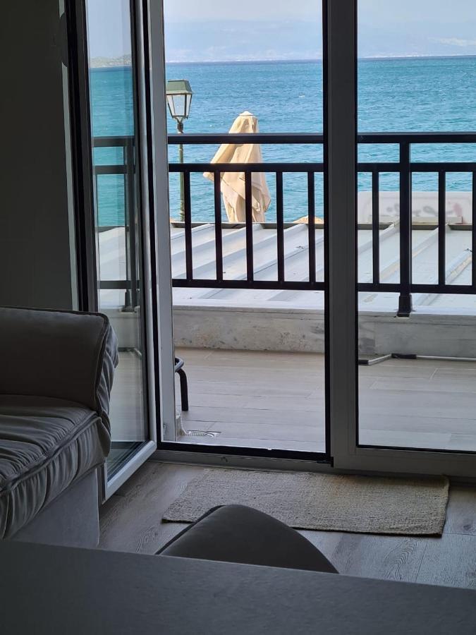Grace Seaside Leilighet Loutraki  Eksteriør bilde